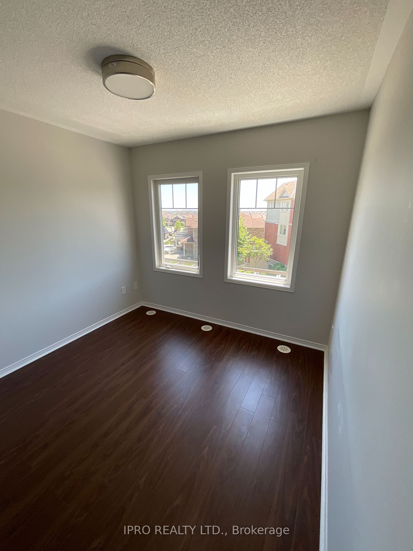 3070 Thomas Street #8