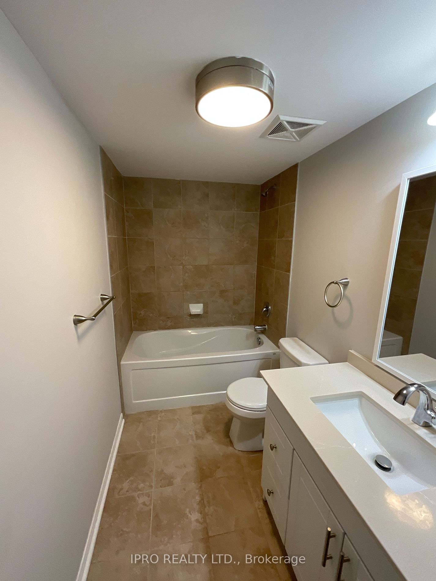 3070 Thomas Street #8