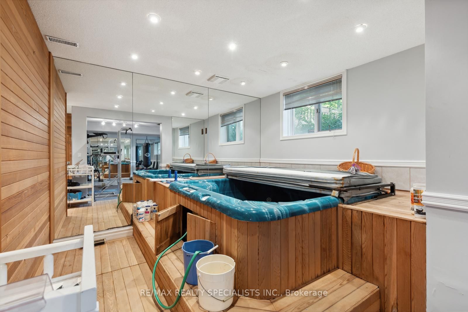 2480 MISSISSAUGA Road
