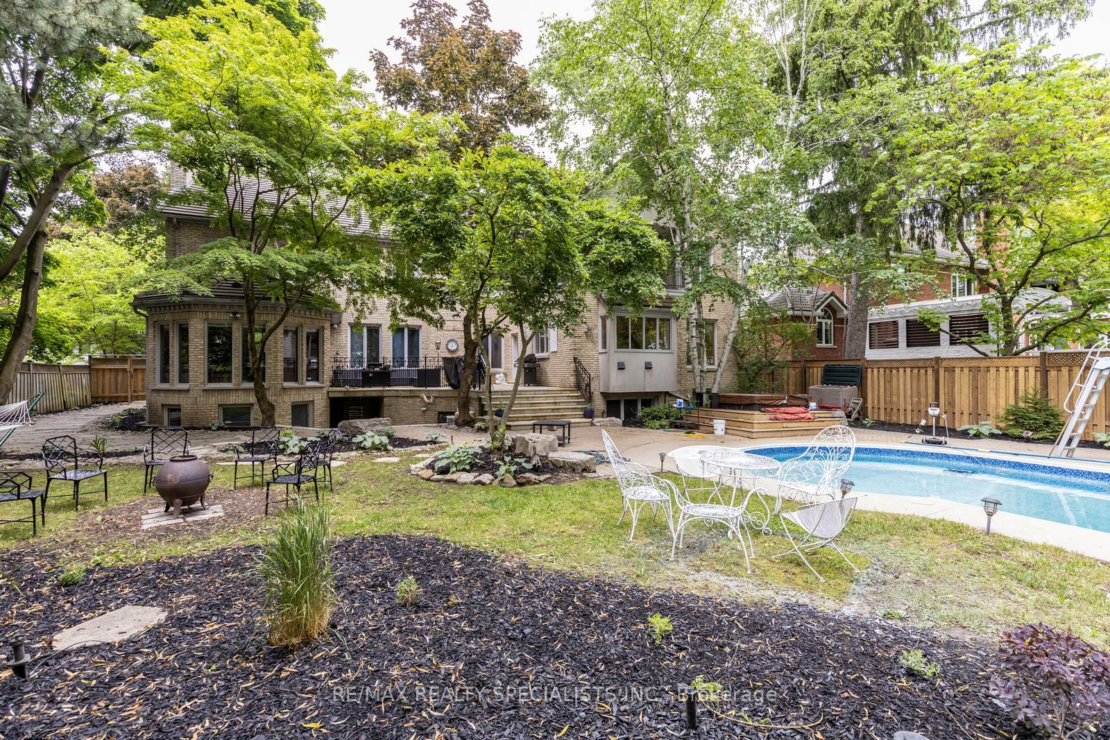 2480 MISSISSAUGA Road