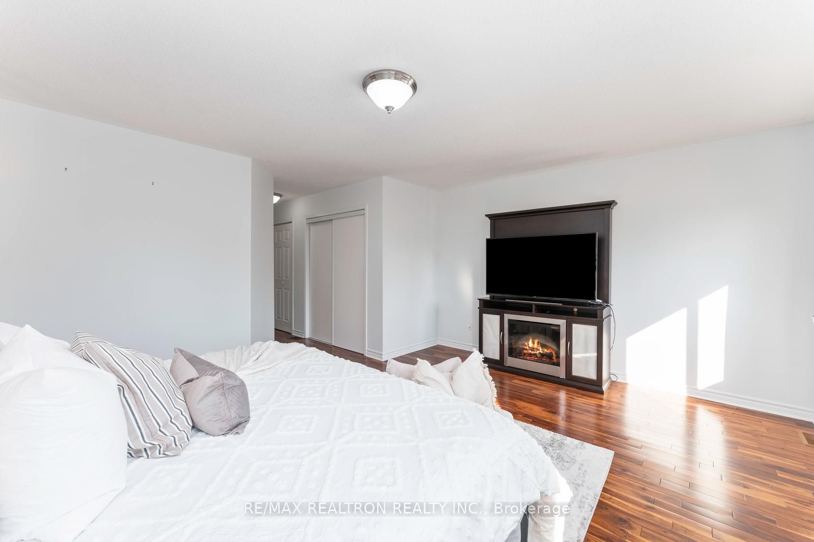5378 Tree Crest Court