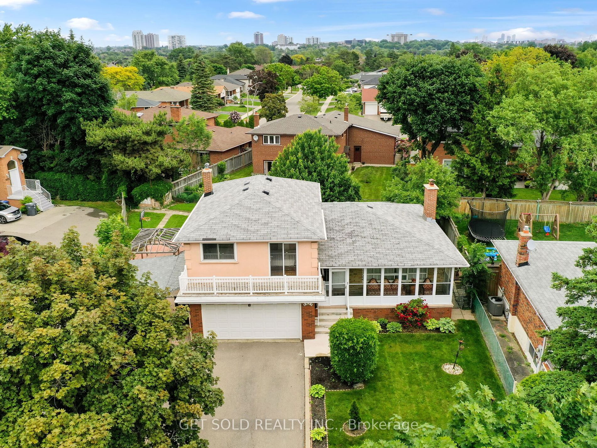 3651 Broomhill Crescent