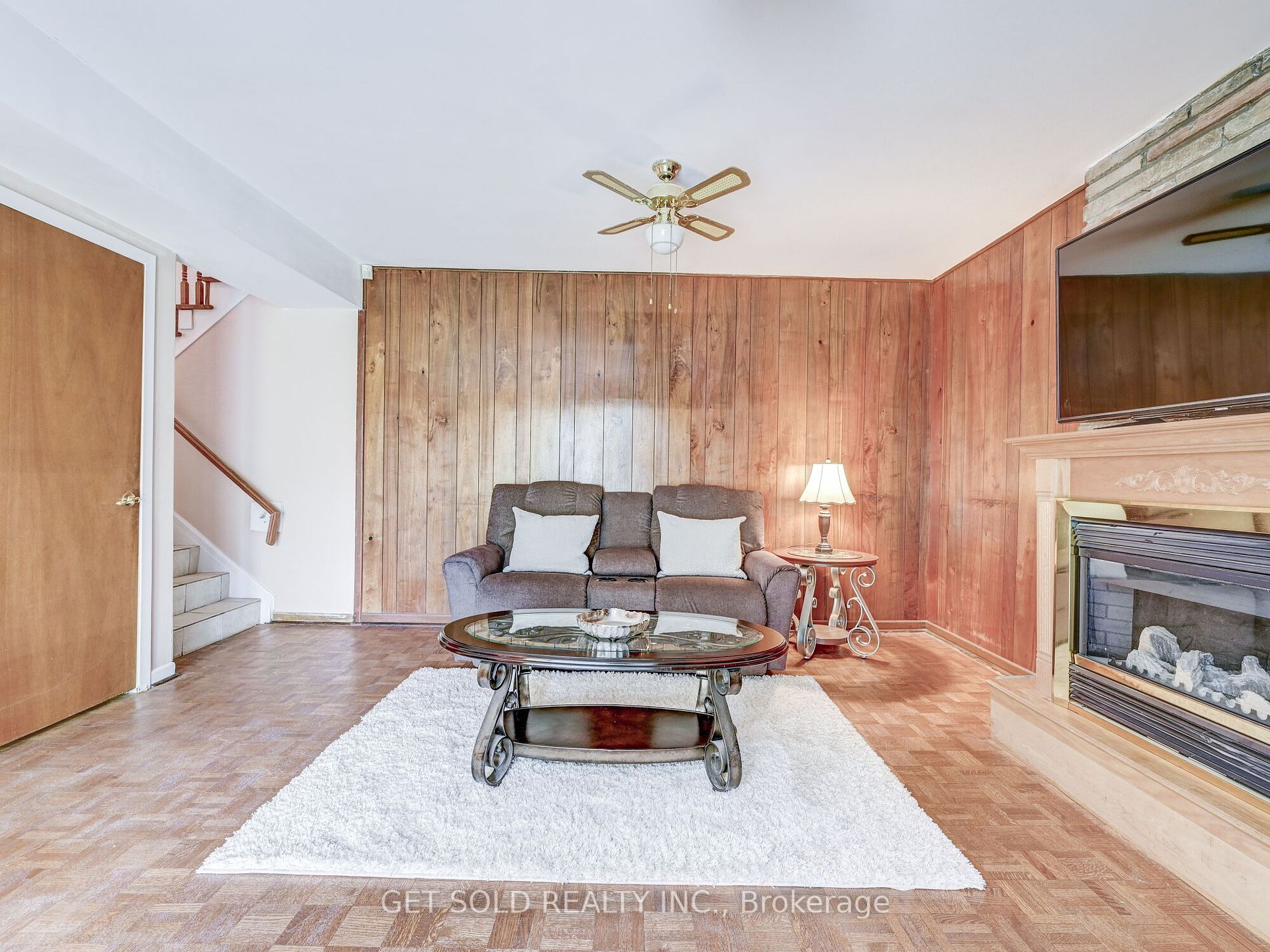 3651 Broomhill Crescent