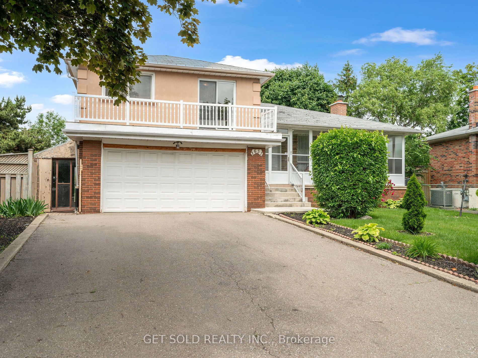 3651 Broomhill Crescent
