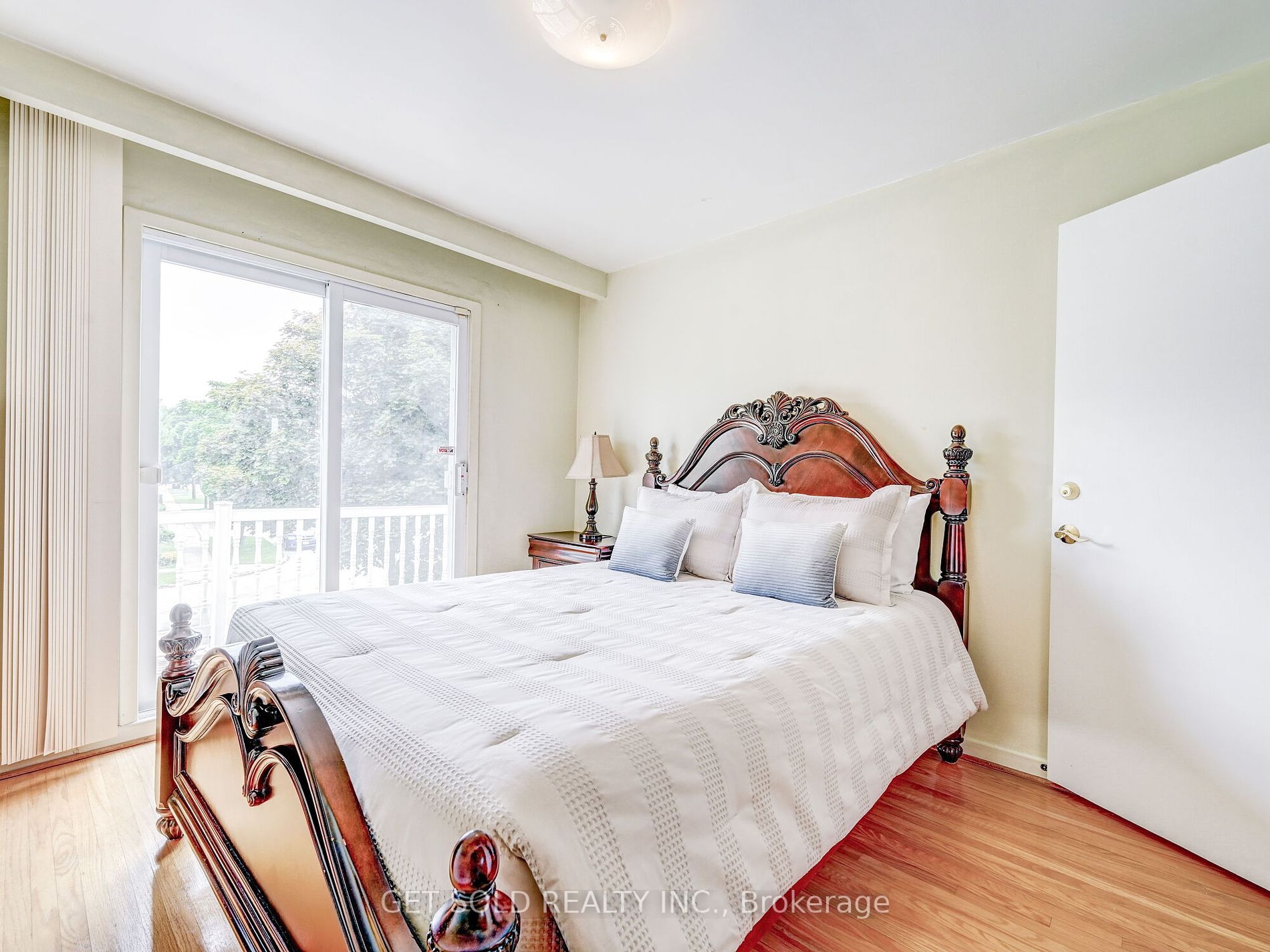 3651 Broomhill Crescent