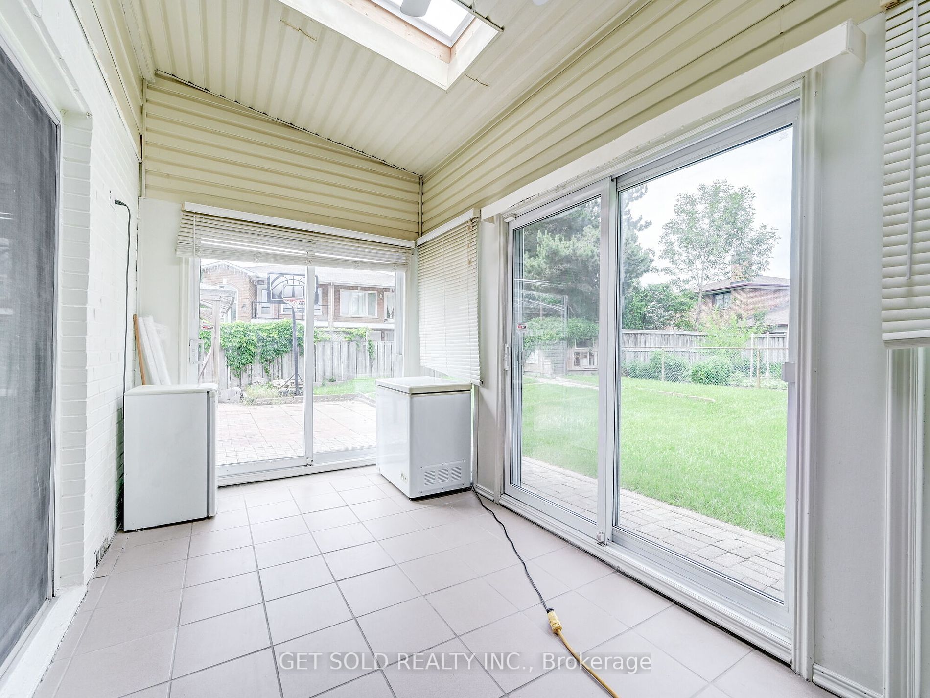 3651 Broomhill Crescent