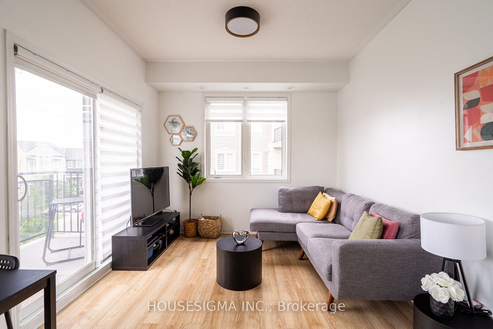 3075 Thomas St, #303