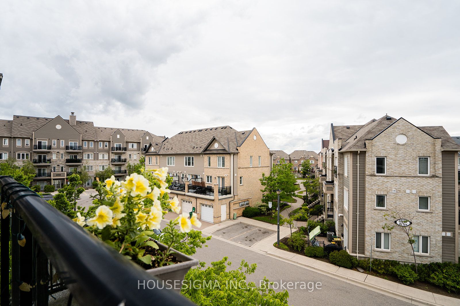 3075 Thomas St, #303