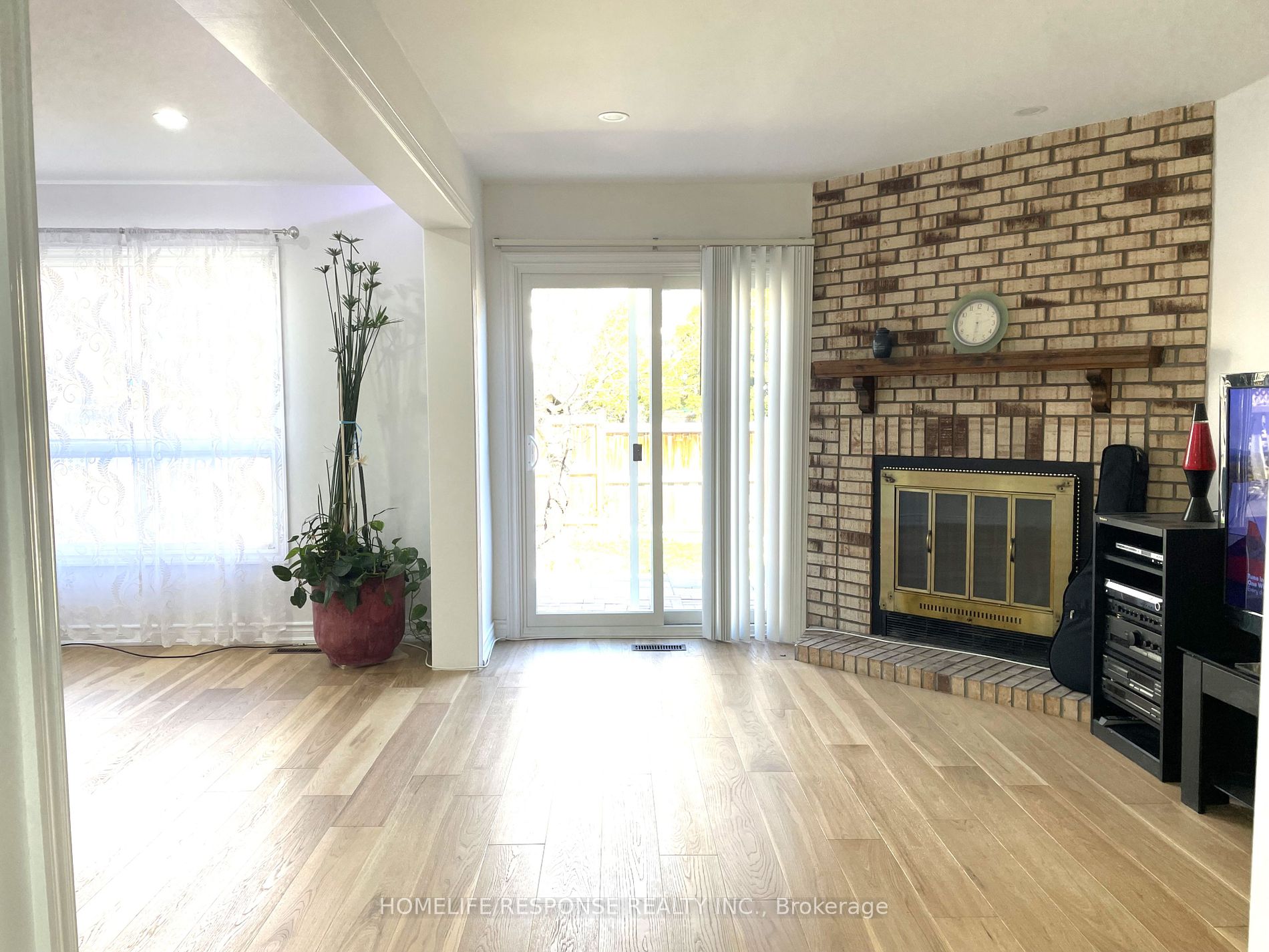 5235 HUNTINGFIELD Drive