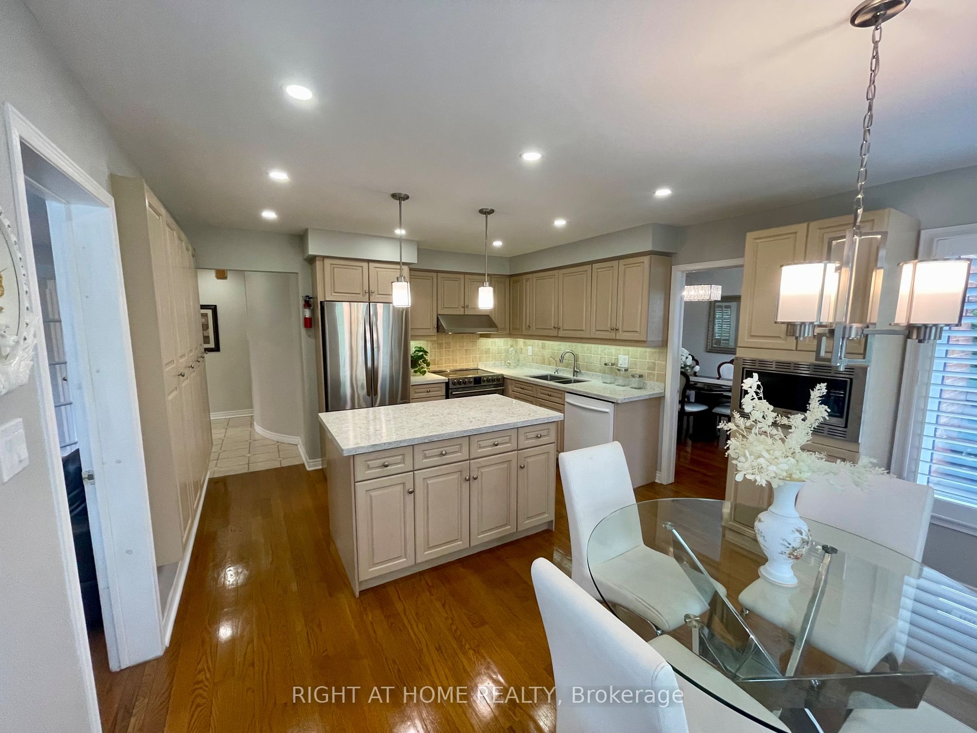 13 Major William Sharpe Dr