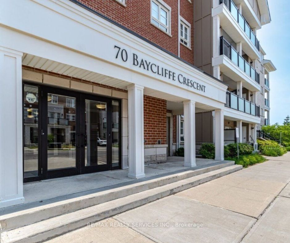 70 Baycliffe Cres, #106
