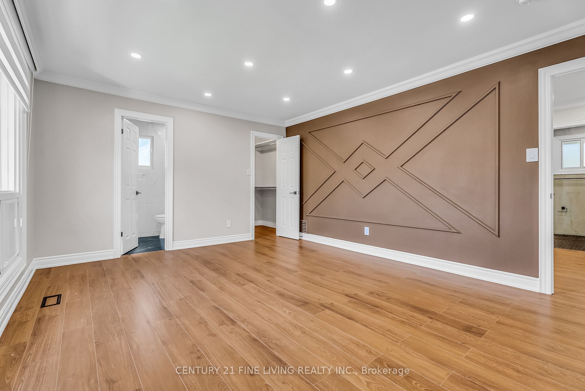 1 OLDHAM Cres