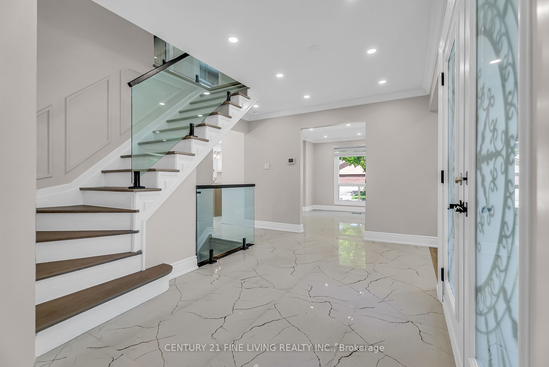 1 OLDHAM Cres
