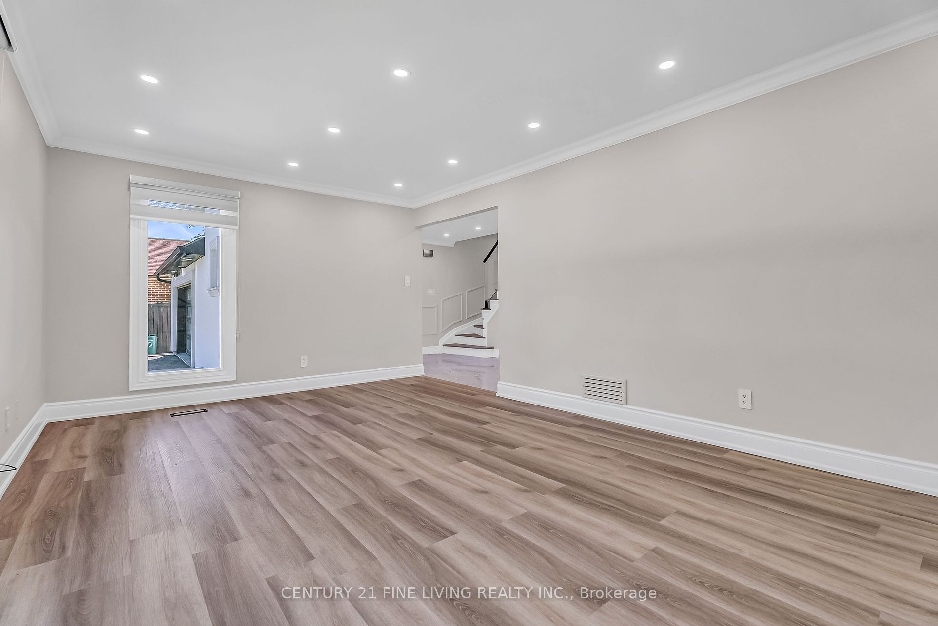 1 OLDHAM Cres