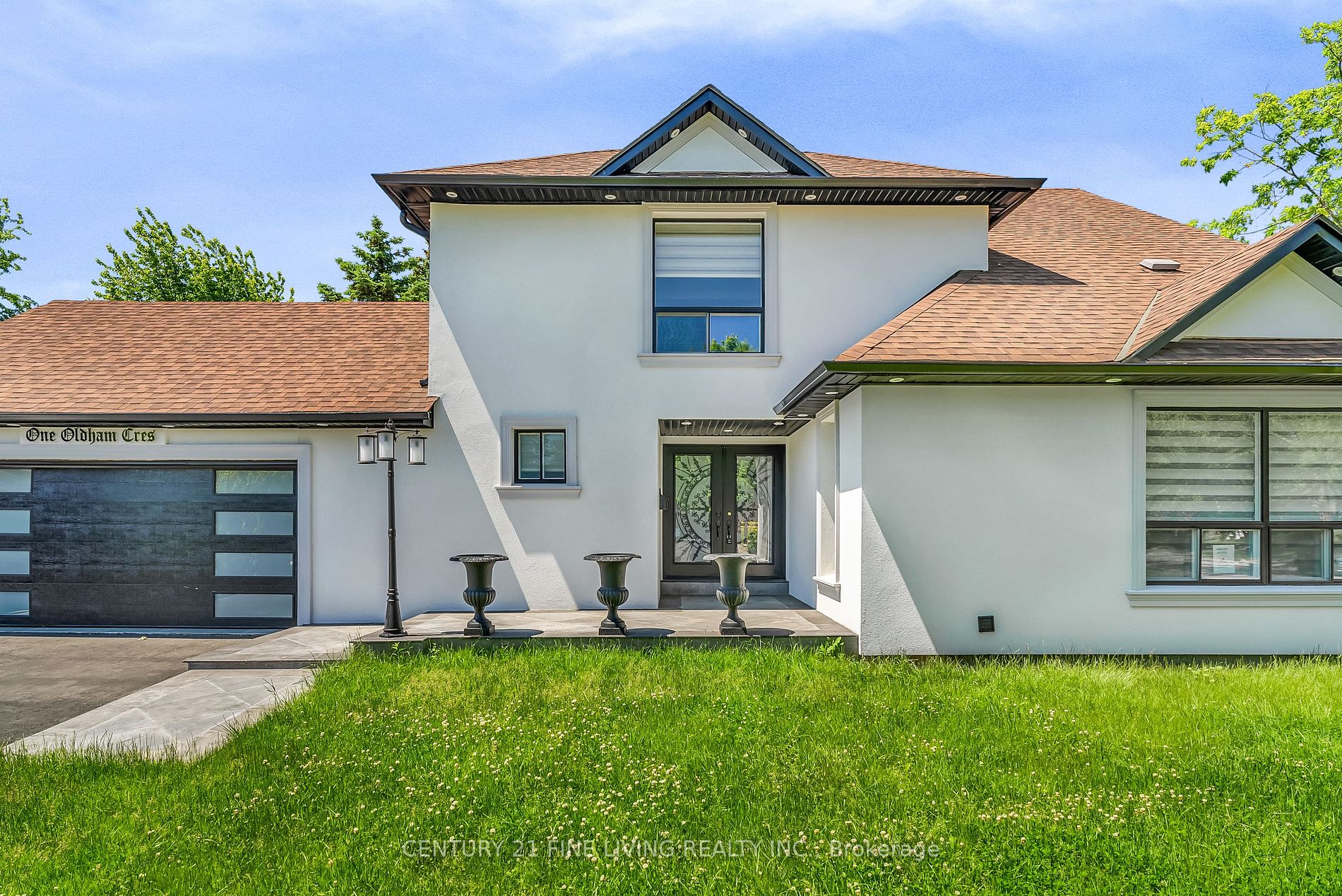 1 OLDHAM Cres