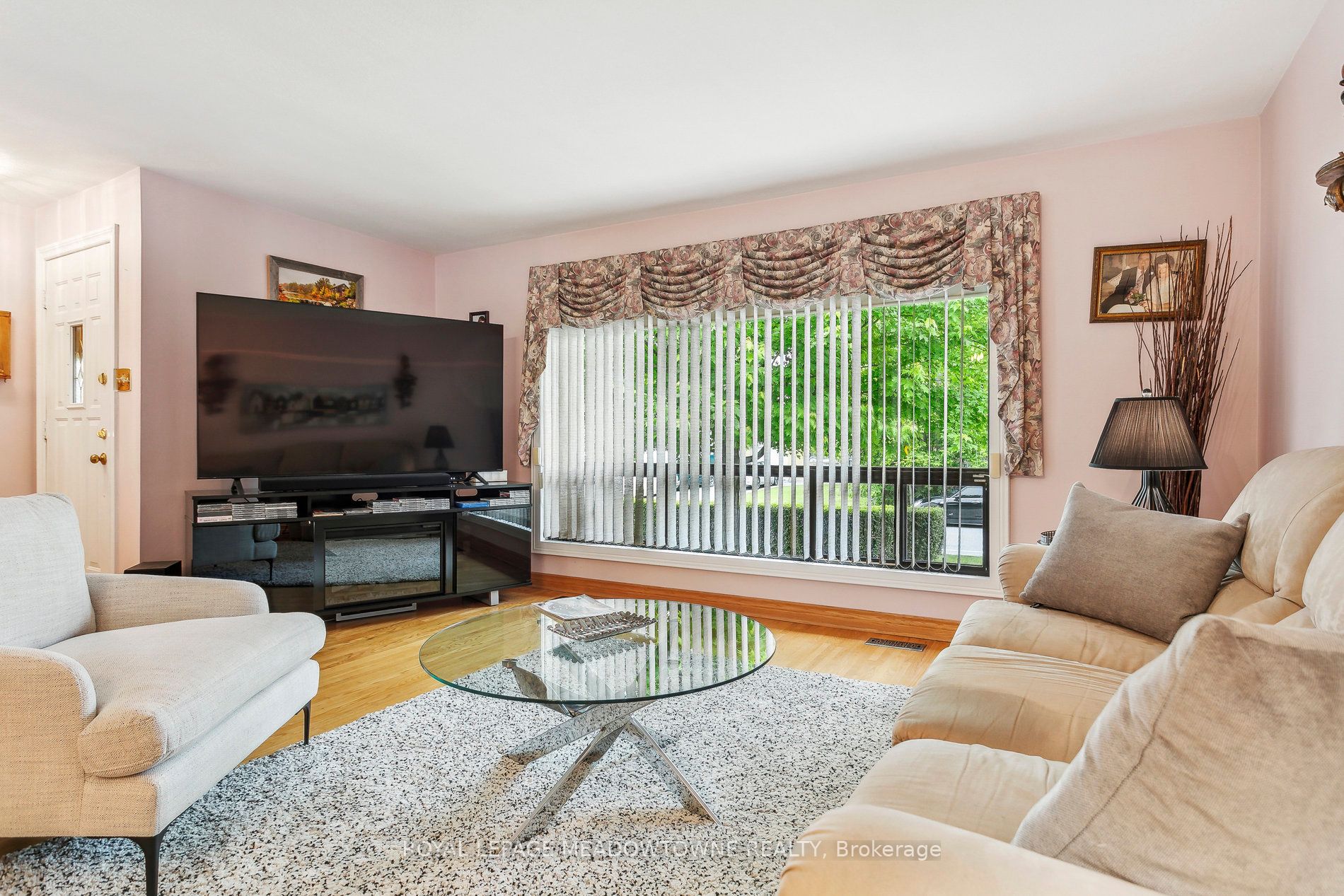 50 Swanhurst Boulevard