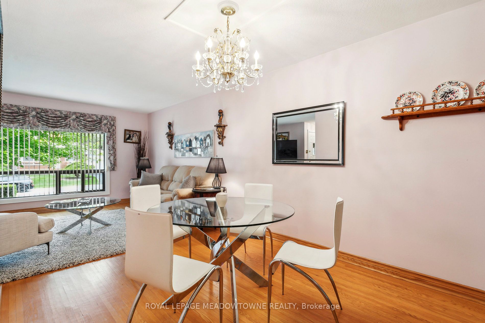50 Swanhurst Boulevard