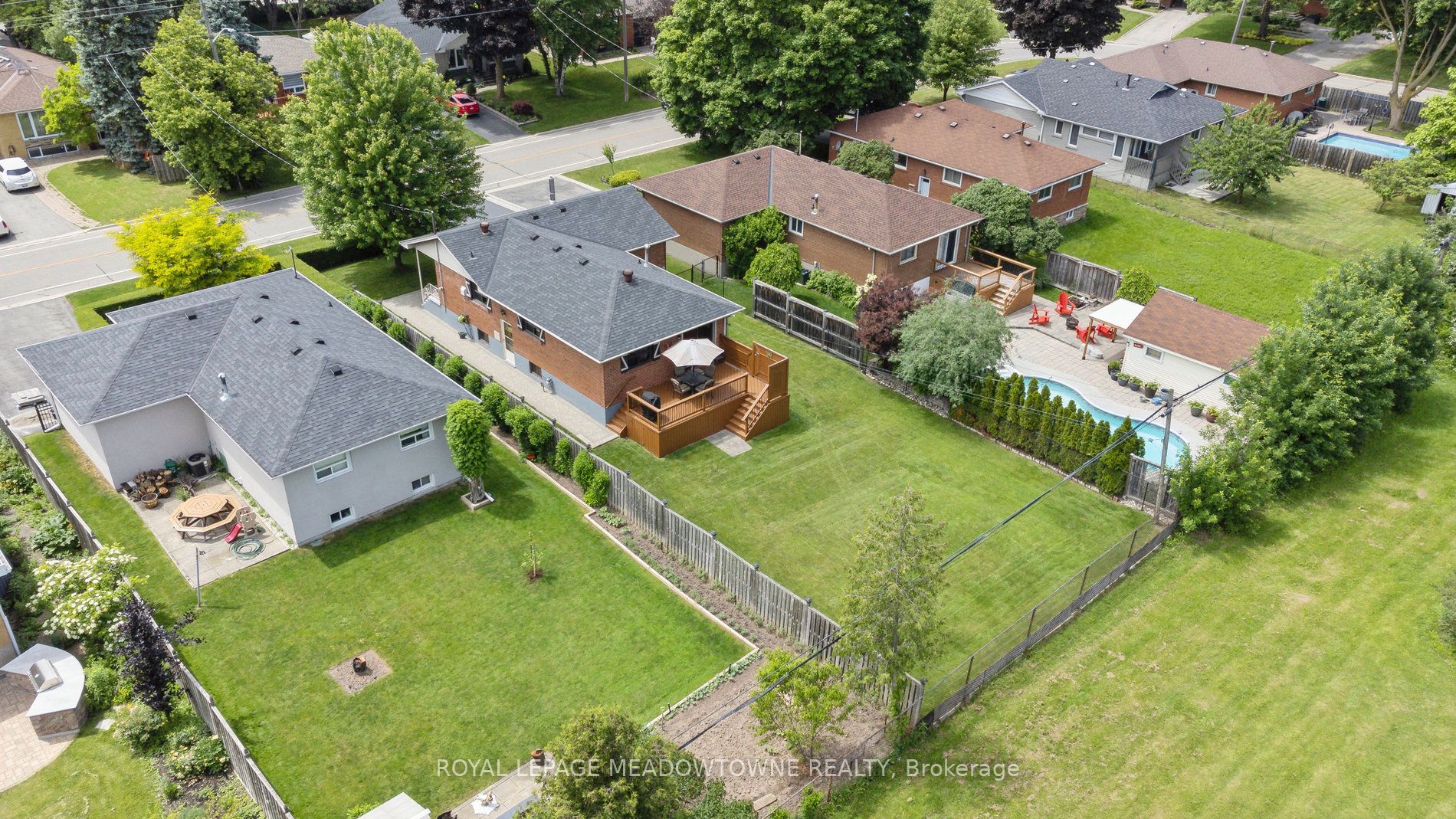 50 Swanhurst Boulevard