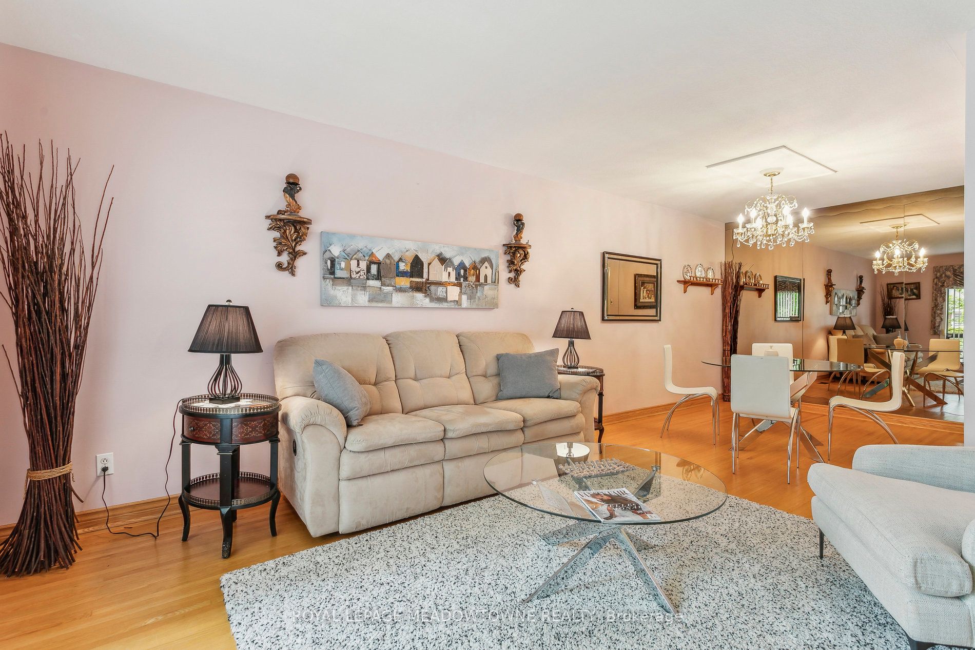 50 Swanhurst Boulevard