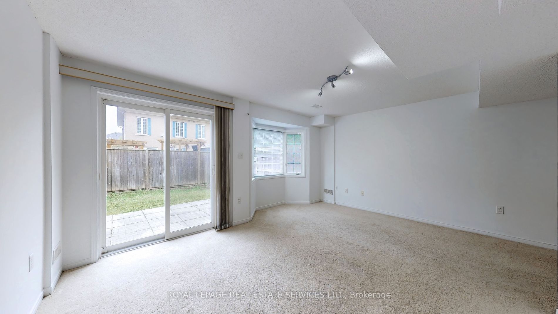 3950 Erin Centre Boulevard, #36