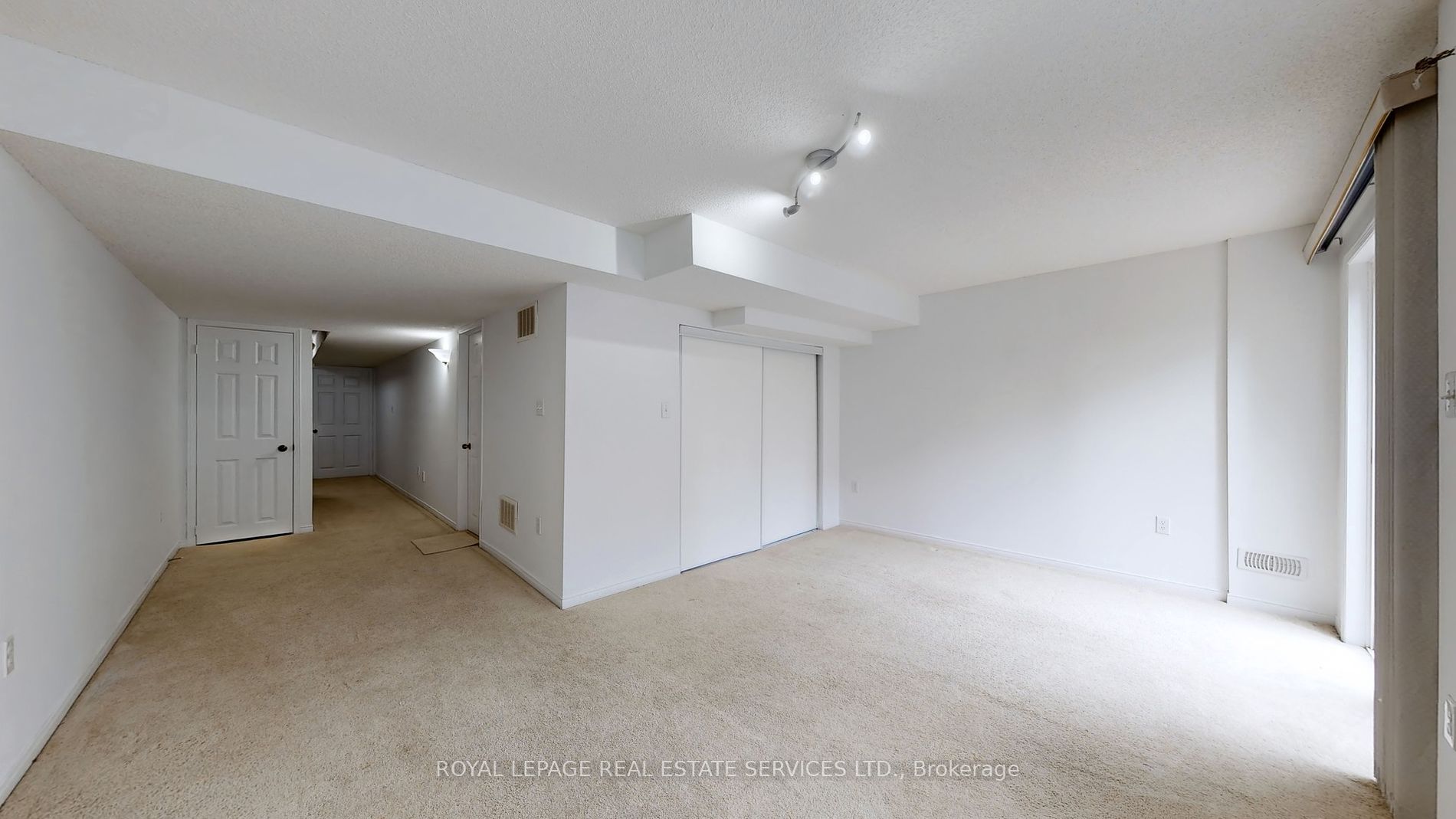 3950 Erin Centre Boulevard, #36