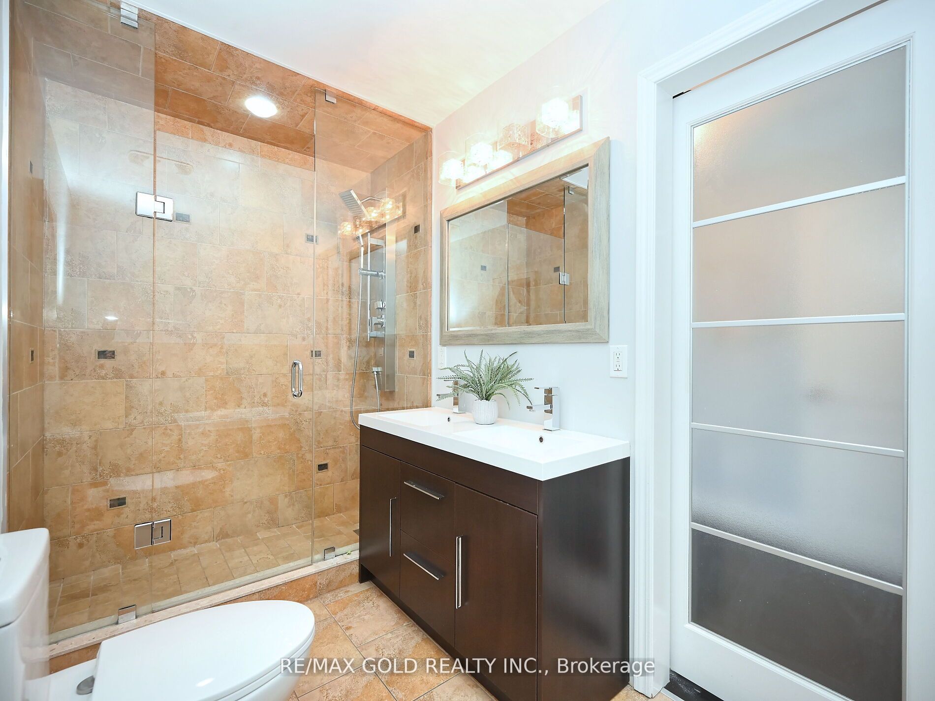 6 Oatfield Road