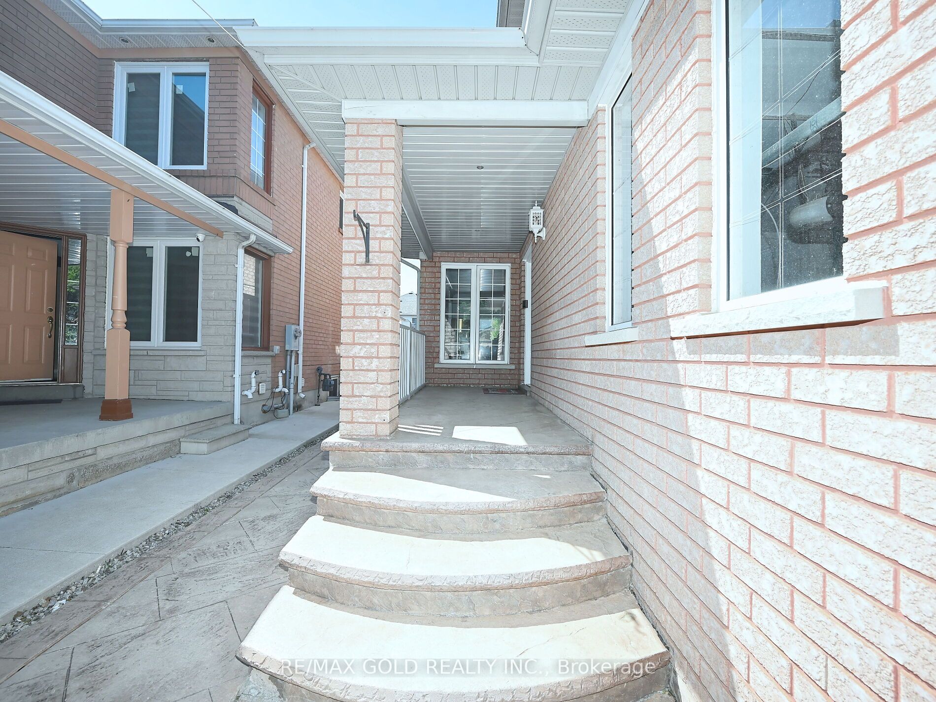6 Oatfield Road