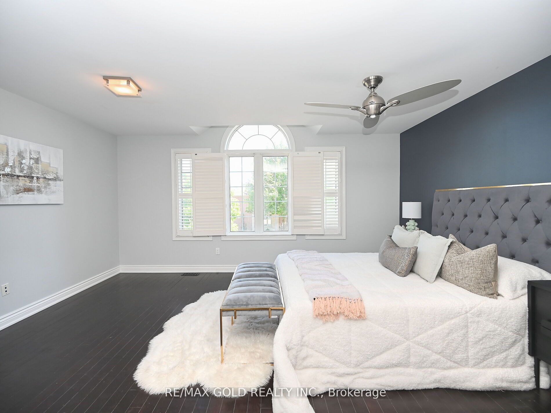 6 Oatfield Road