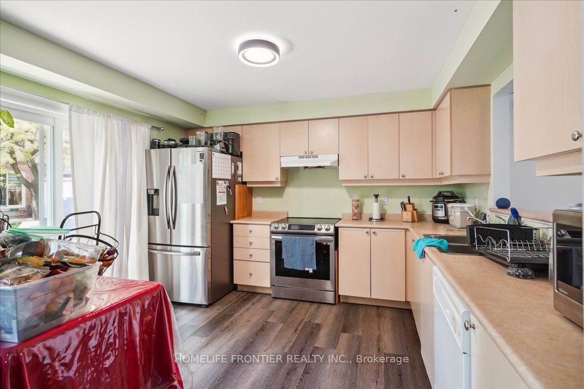 5255 Guildwood Way, #108