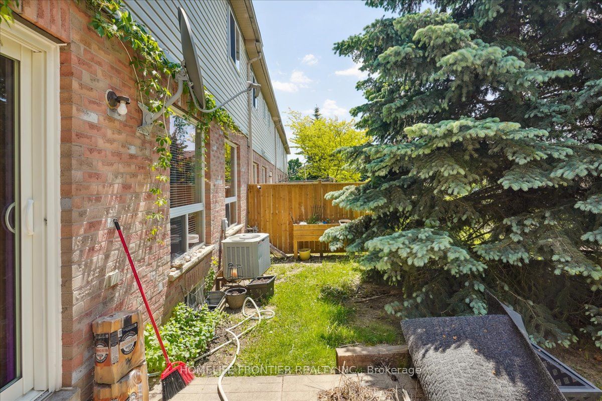 5255 Guildwood Way, #108
