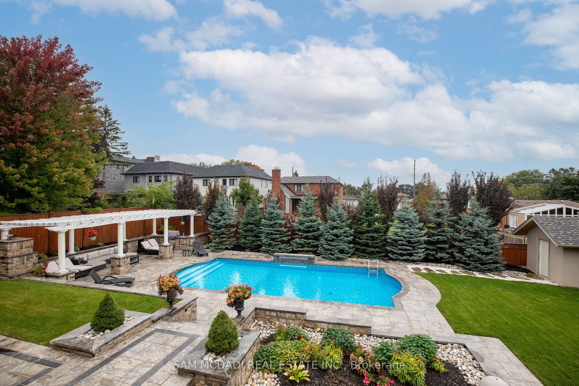 2513 Sharon Crescent