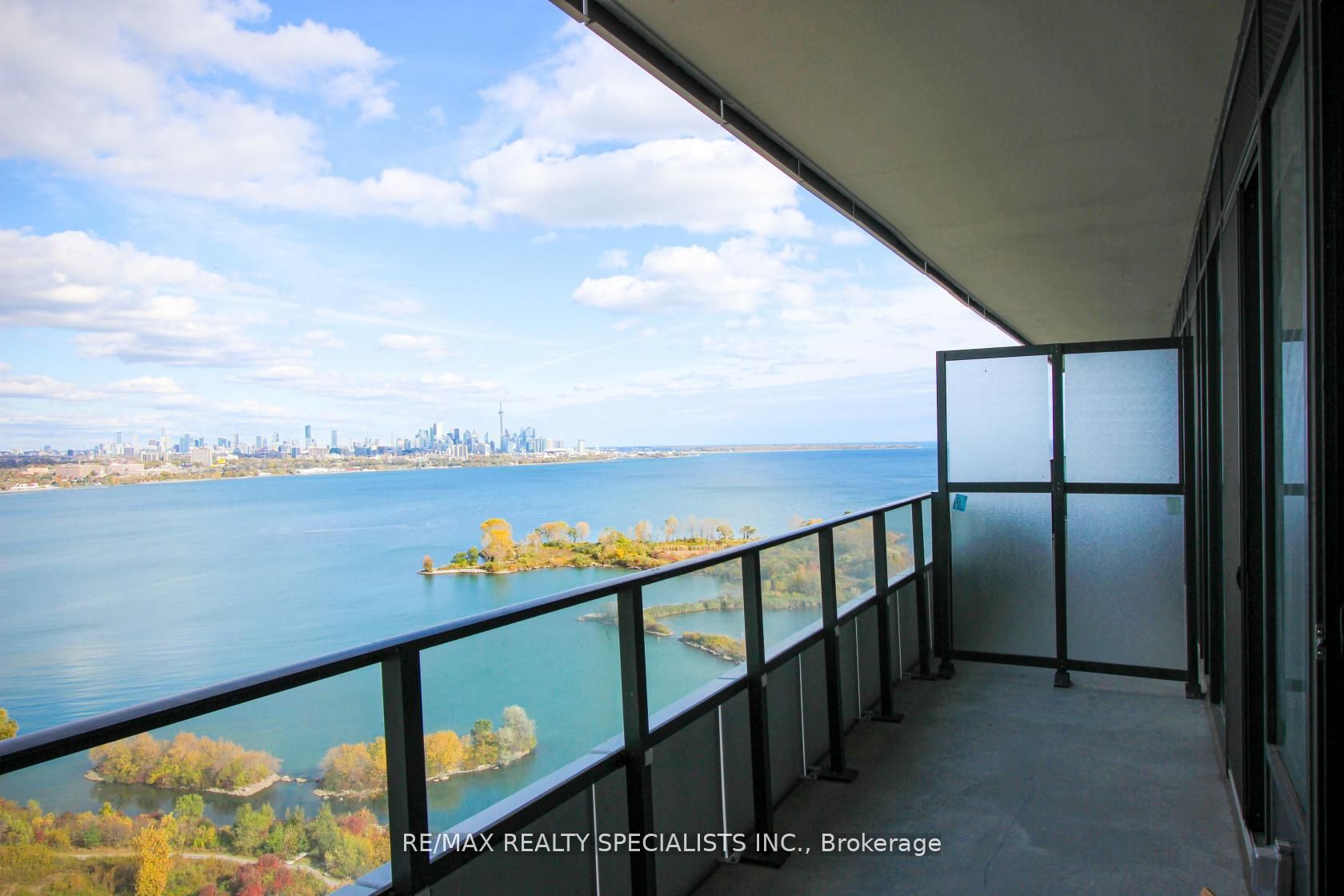 20 Shore Breeze Dr, #2304