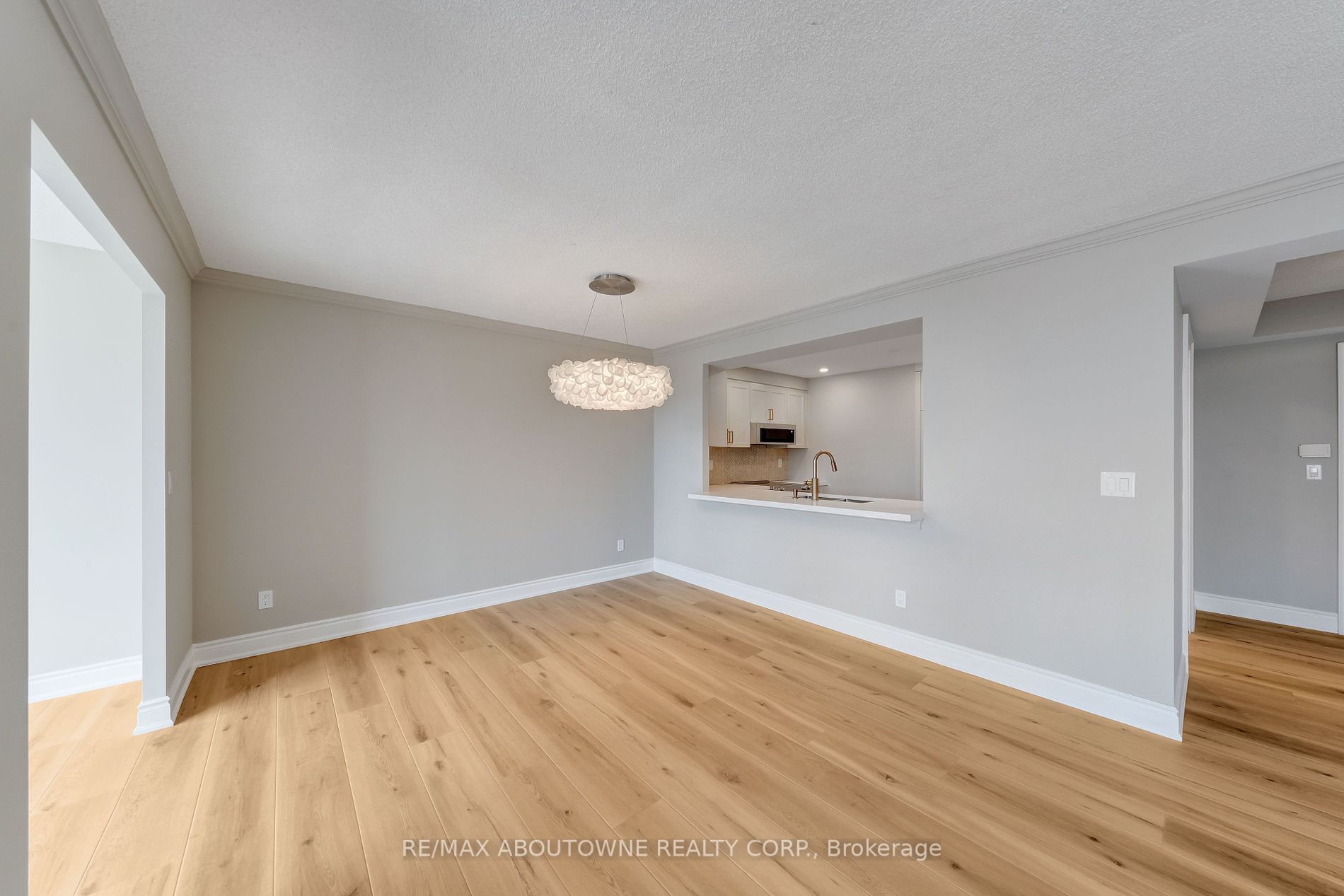 442 Maple Avenue #606