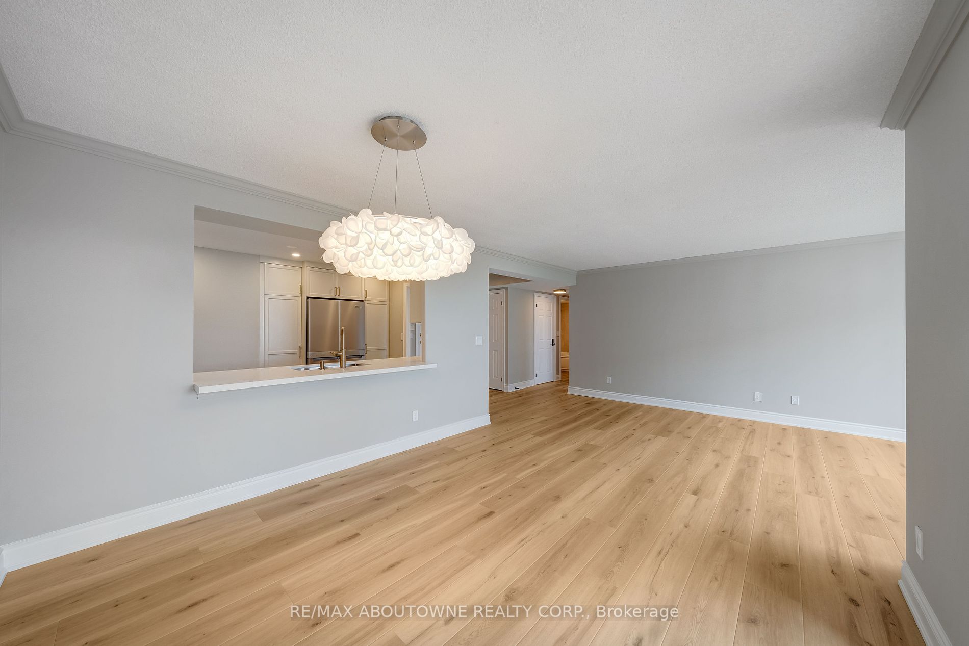 442 Maple Avenue #606