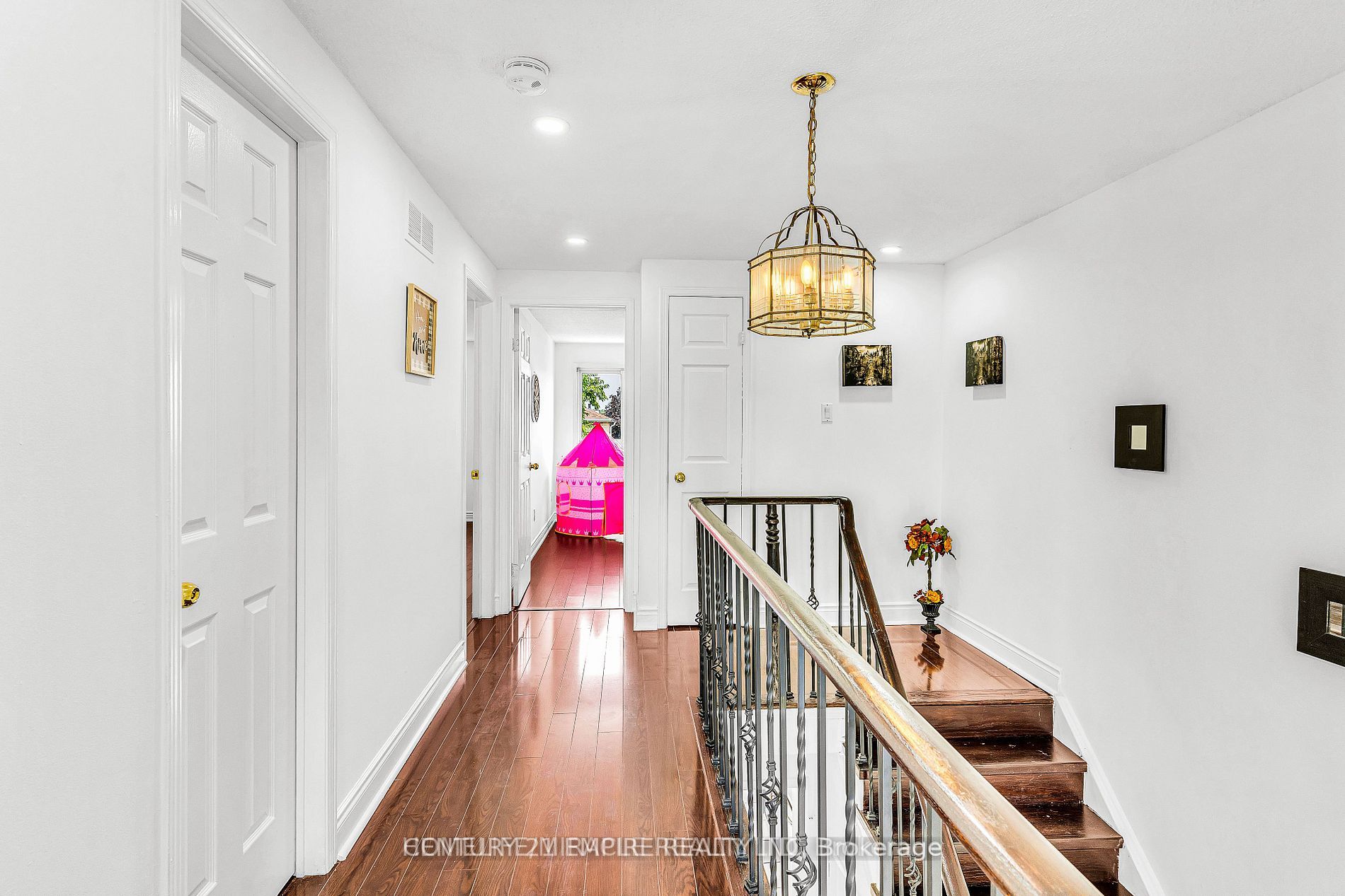 87 Sandmere Ave