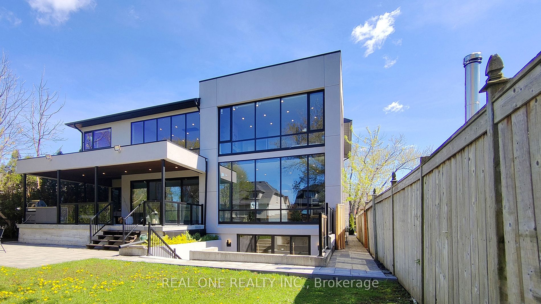 234 Maurice Dr