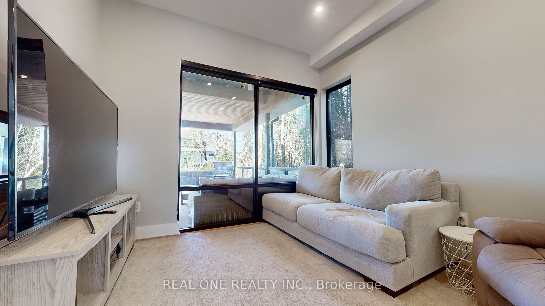 234 Maurice Dr