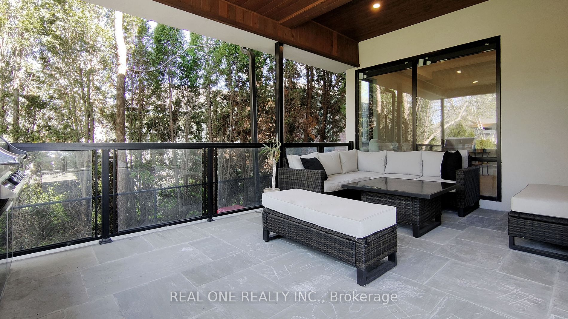 234 Maurice Dr