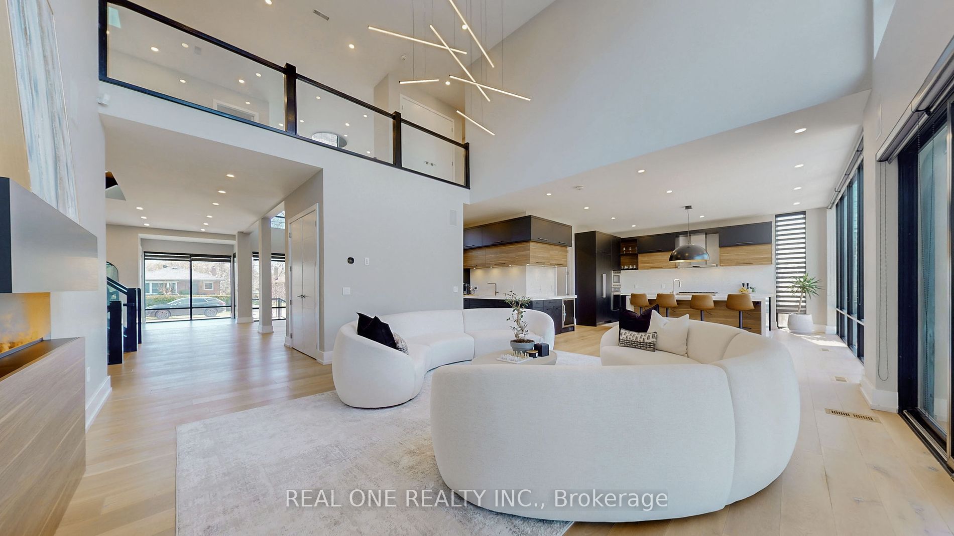 234 Maurice Dr