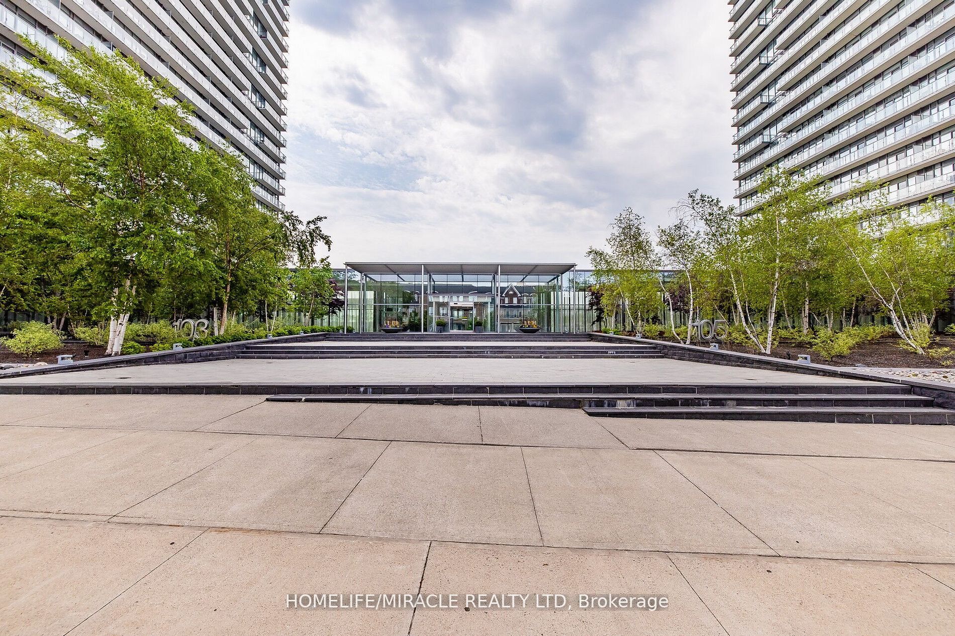 103 The Queensway Ave, #301