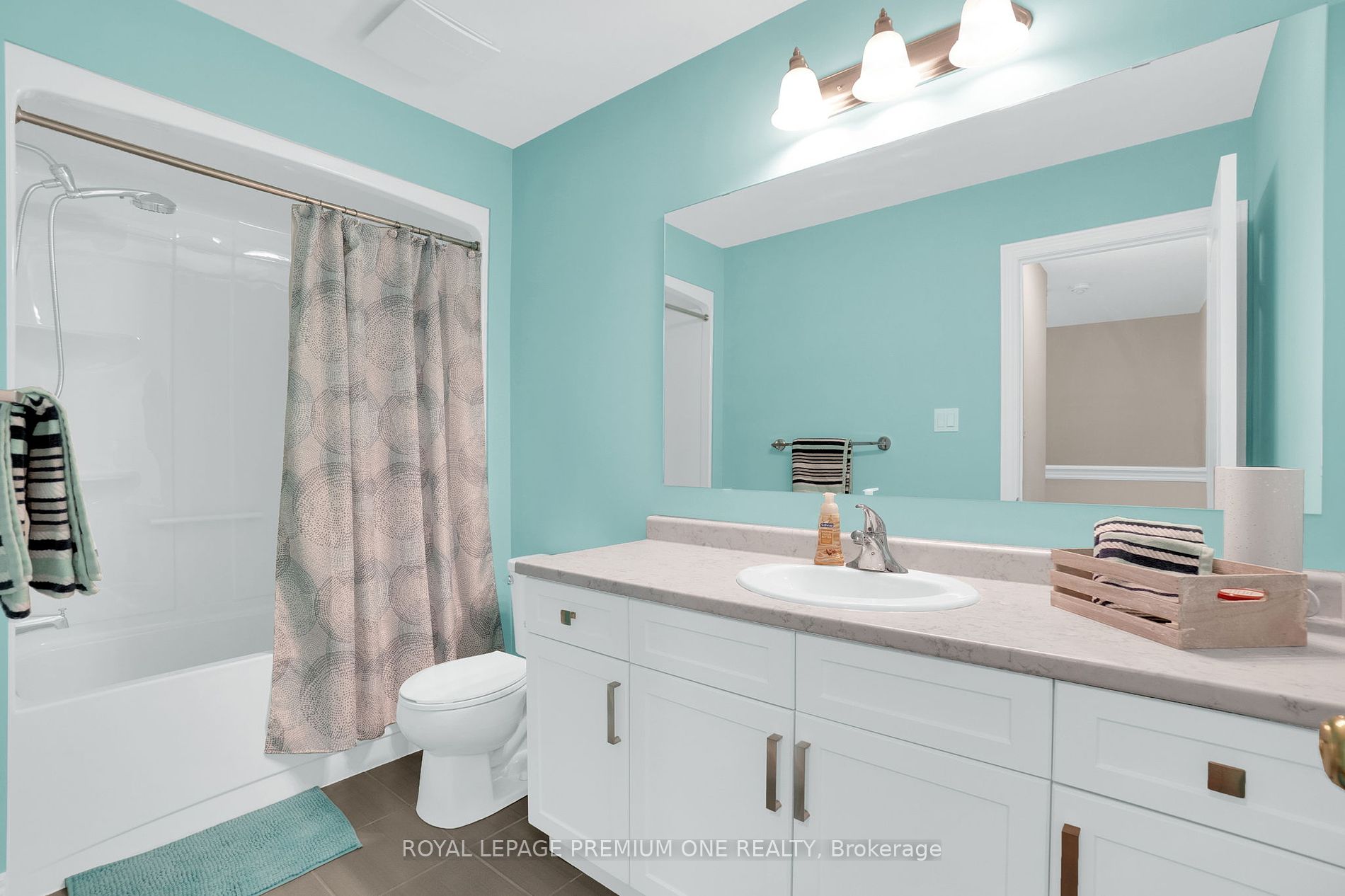 124 Parkinson Cres, #61