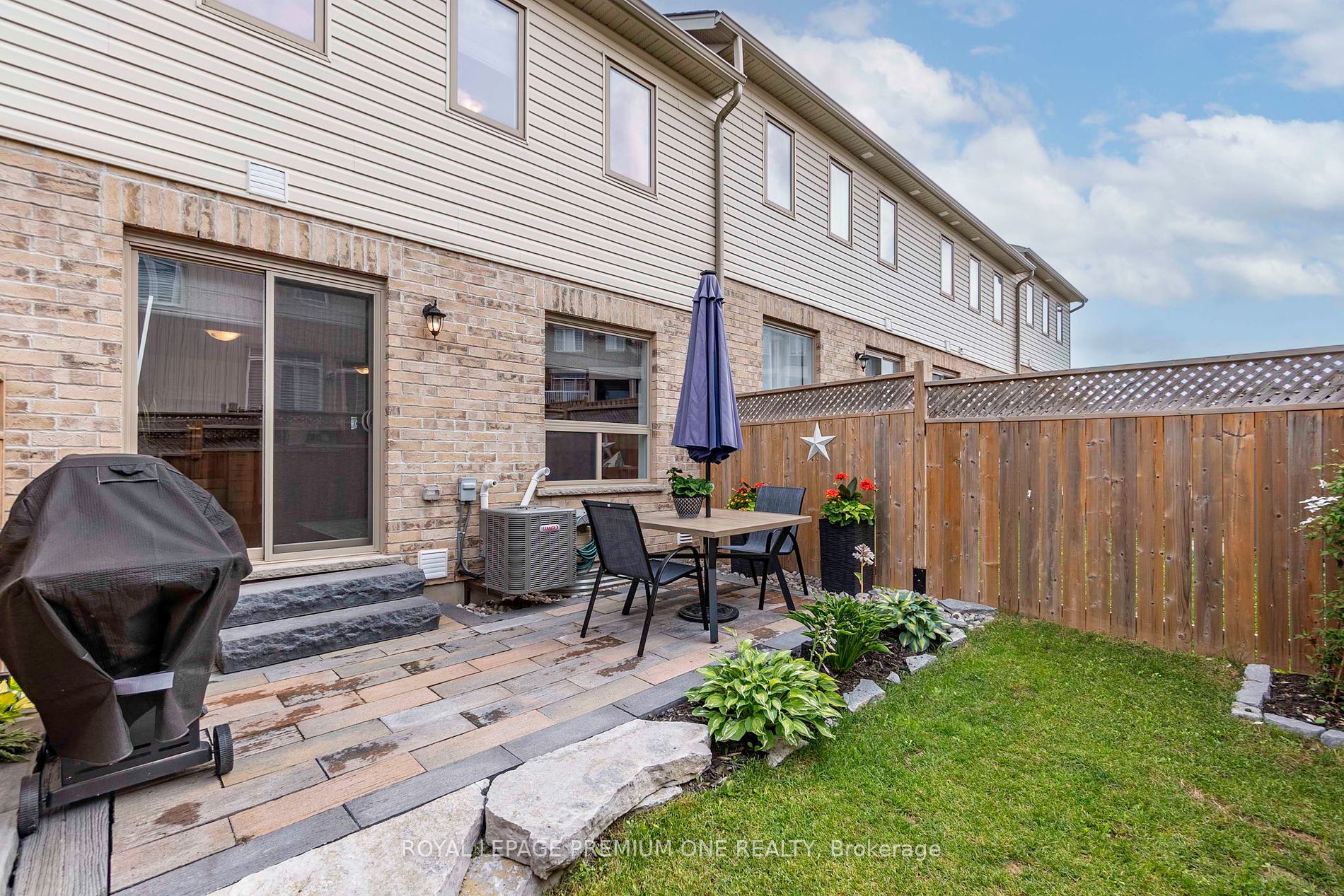 124 Parkinson Cres, #61