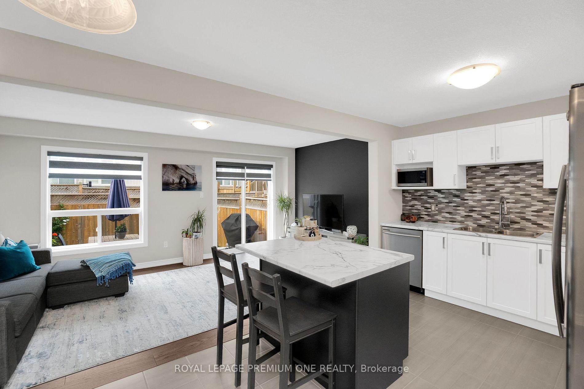 124 Parkinson Cres, #61