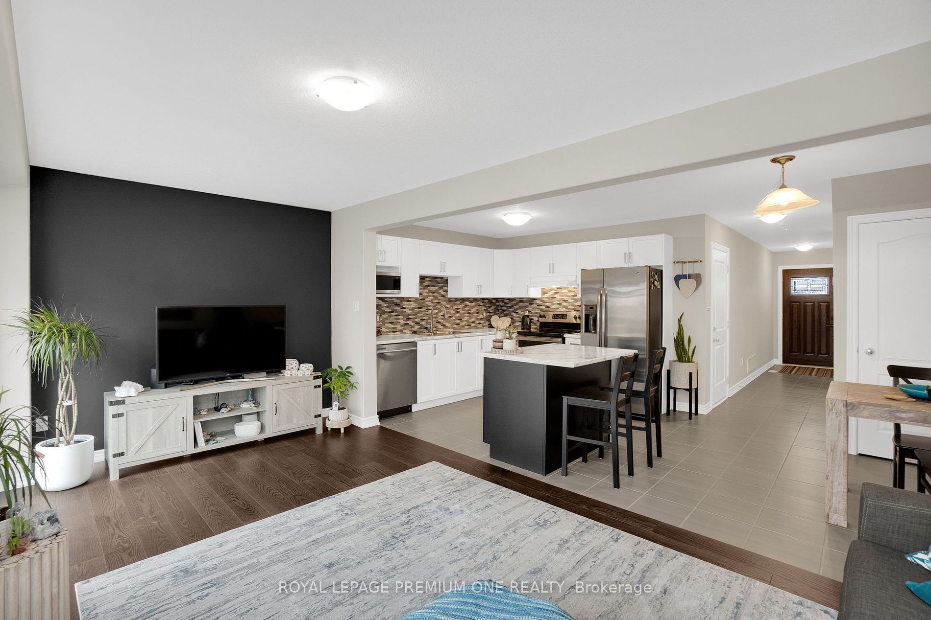 124 Parkinson Cres, #61