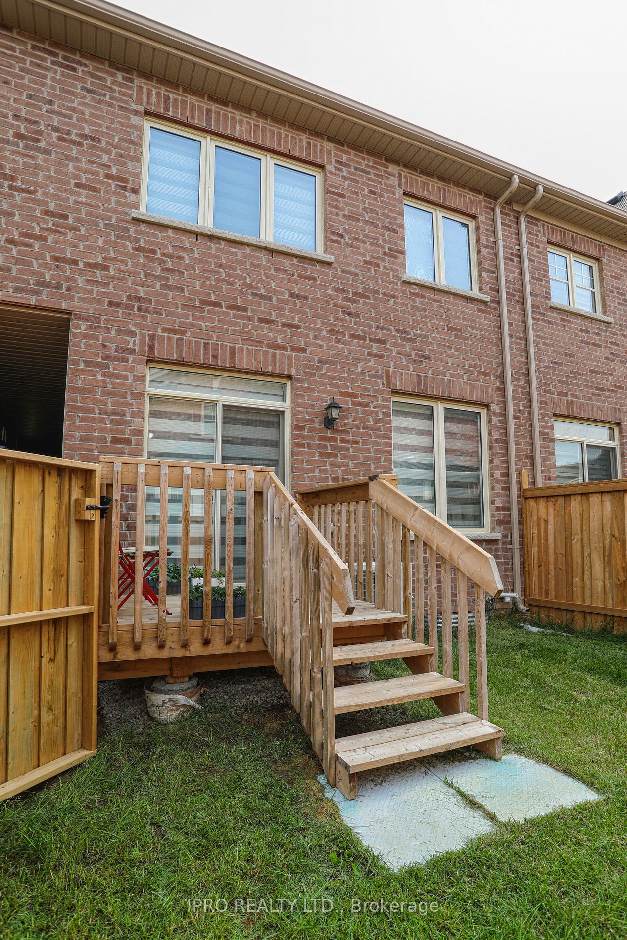 97 Finegan Circ