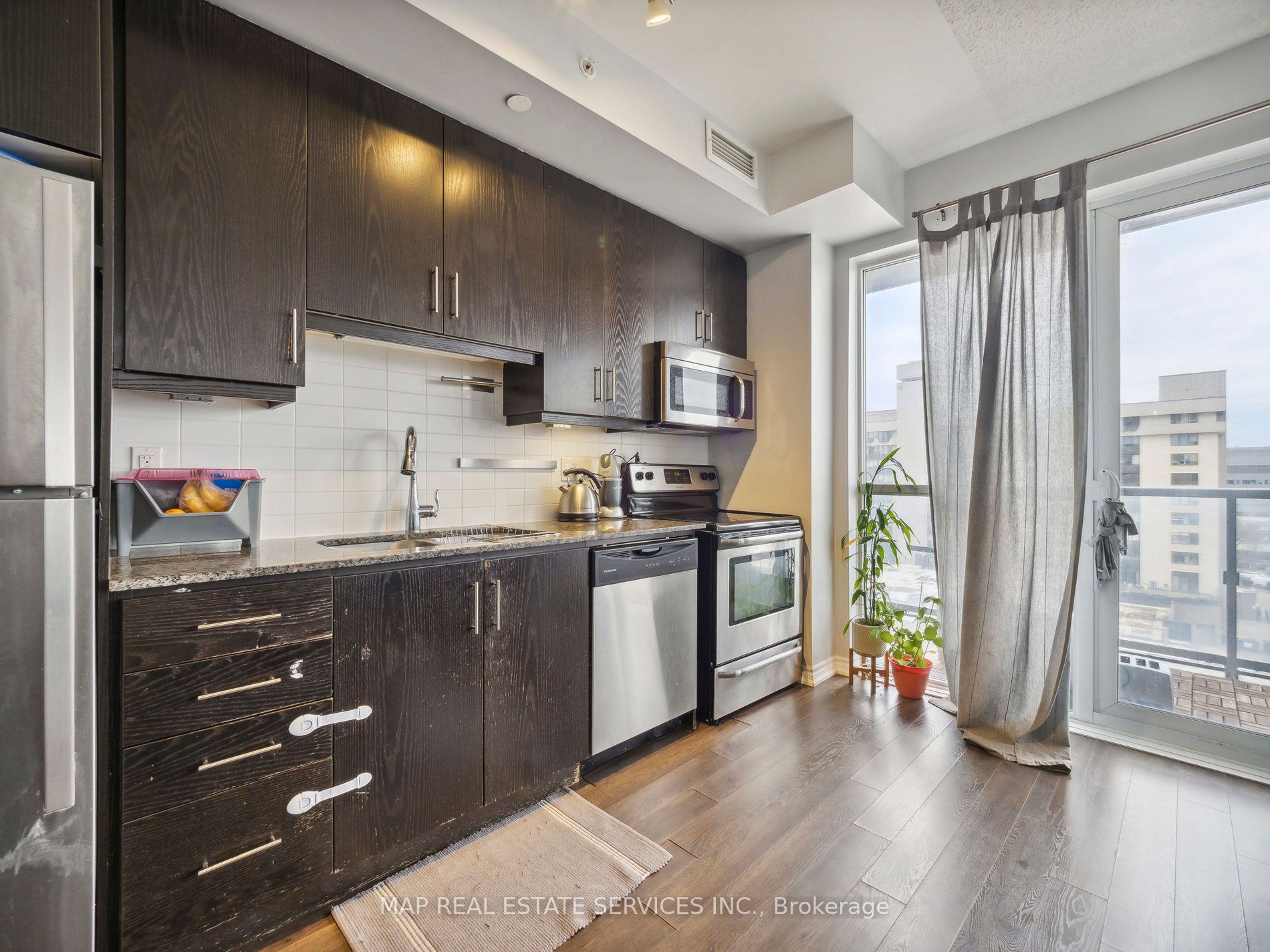 15 James Finlay Way, #805