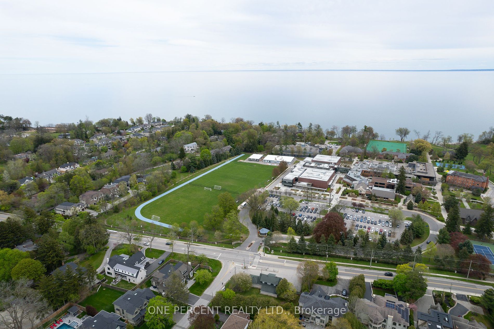 208 Glen Oak Dr