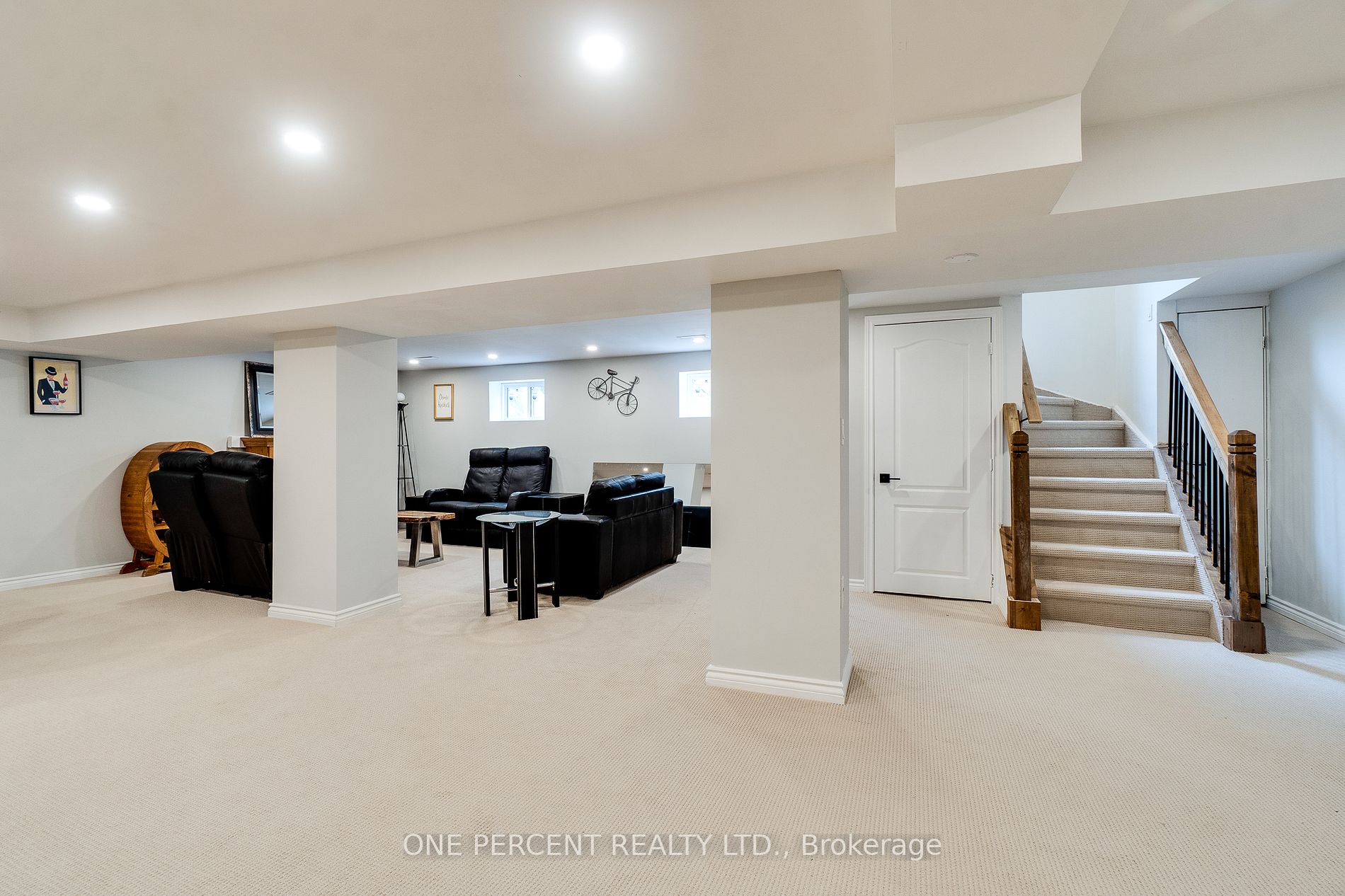 208 Glen Oak Dr