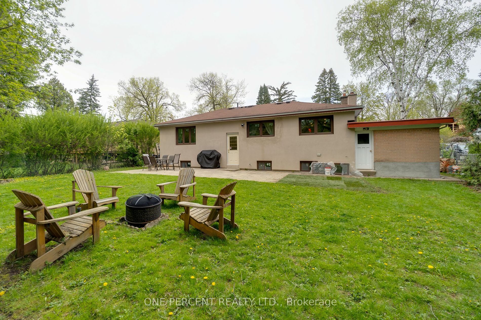 208 Glen Oak Dr