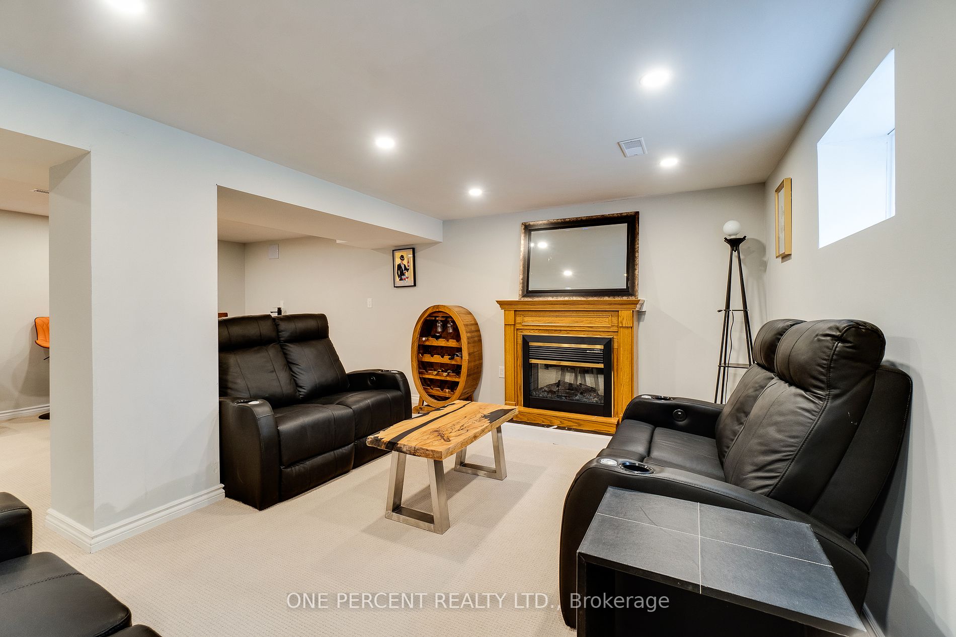 208 Glen Oak Dr
